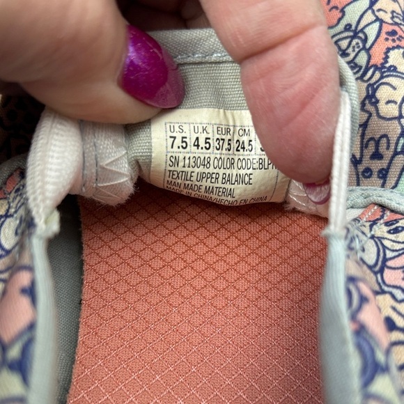 Bobs for dogs/sketchers Slip-On Women Shoes size 7.5. - Picture 6 of 6